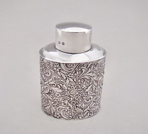 fig 2. CASED VICTORIAN SILVER TEA CADDY BY THE COOPER BROTHERS, BIRMINGHAM 1898