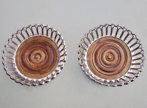 fig 3. PAIR OF GEORGIAN OLD SHEFFIELD PLATE WIREWORK WINE COASTERS, CIRCA 1800