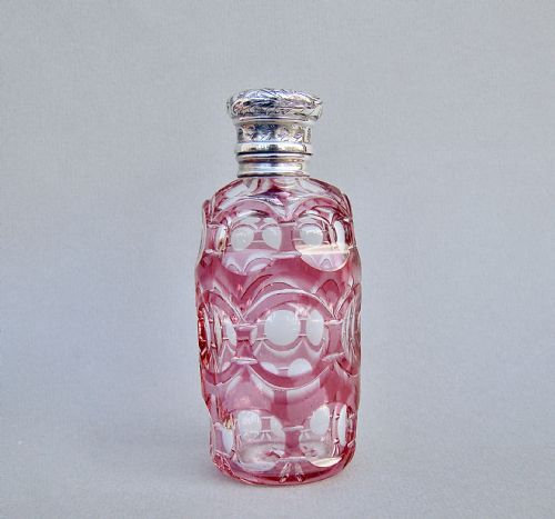 fig 1. EXQUISITE VICTORIAN OVERLAY CRANBERRY GLASS SCENT BOTTLE, CIRCA 1890