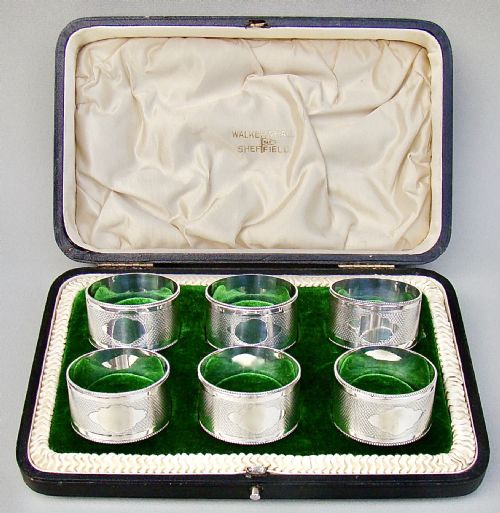 Fabulous Cased Set of Six Edwardian Solid Silver Napkin Rings by Walker & Hall, Sheffield 1909
