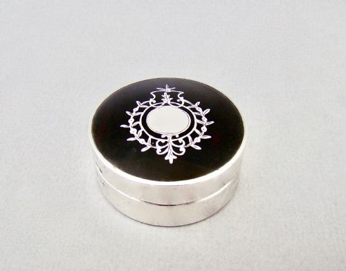 Exquisite Silver and Pique Tortoiseshell Pill Box, London 1925
