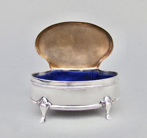 fig 3. SMALL EDWARDIAN SILVER JEWELLERY BOX, BIRMINGHAM 1906