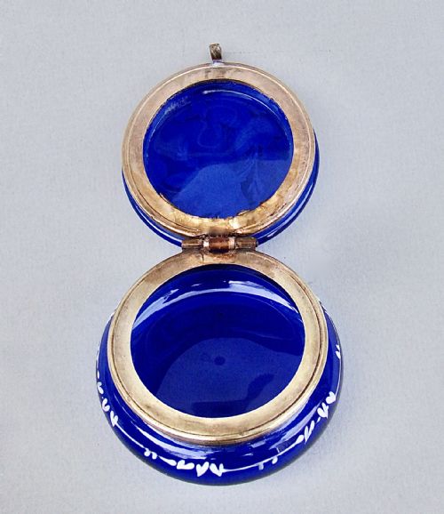 fig 2. 19TH CENTURY FRENCH ENAMELLED BRISTOL BLUE GLASS TRINKET BOX, CIRCA 1890