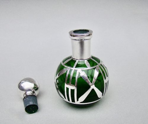fig 1. ART NOUVEAU OVERLAY STERLING SILVER & GREEN GLASS SCENT BOTTLE, CIRCA 1900