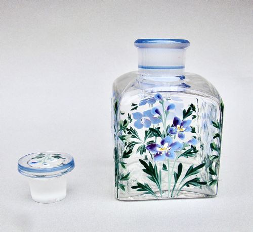 fig 2. 19TH CENTURY FRENCH ENAMELLED GLASS COLOGNE BOTTLE, CIRCA 1890