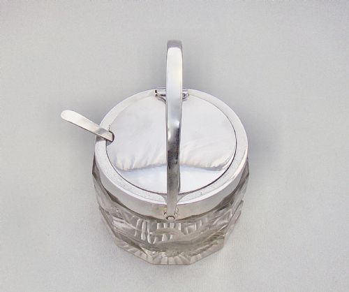 fig 2. FABULOUS ART NOUVEAU HUKIN & HEATH AUTOMATED SILVER PLATED ETCHED GLASS PRESERVE JAR WITH SILVER PRESERVE SPOON