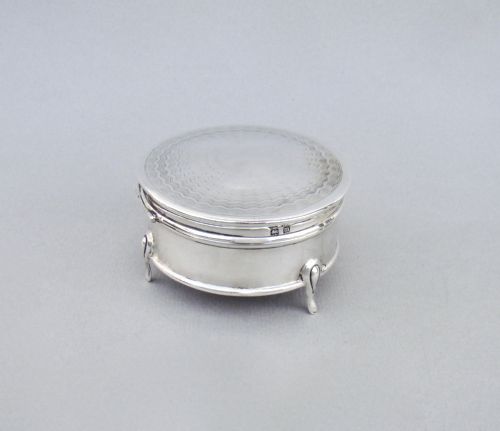fig 1. GEORGE V SILVER JEWELLERY BOX BY SHEPHEARD & CO, BIRMINGHAM 1911