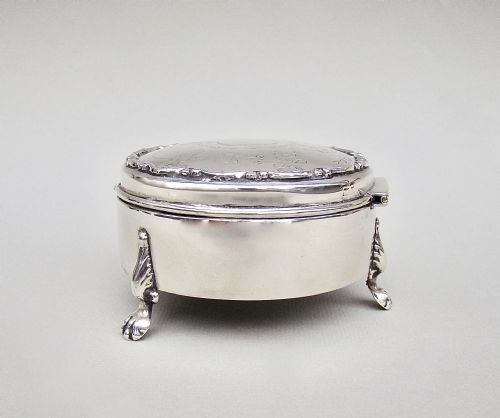 fig 2. DELIGHTFUL ENGRAVED SILVER  JEWELLERY BOX , CHESTER CIRCA 1915
