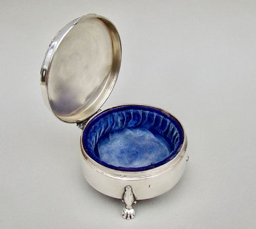 fig 3. DELIGHTFUL ENGRAVED SILVER  JEWELLERY BOX , CHESTER CIRCA 1915

