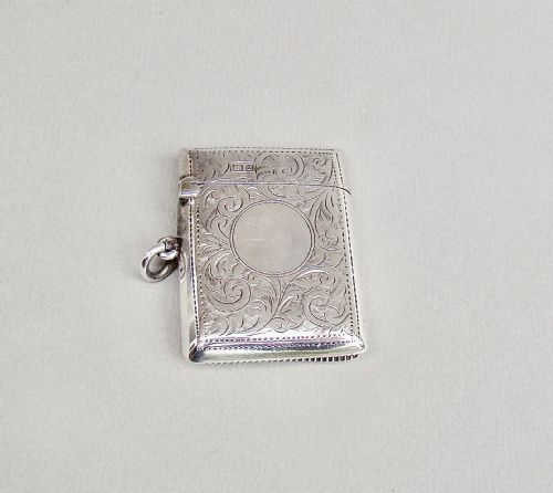 fig 1. DELIGHTFUL CHESTER SILVER VESTA CASE BY JAMES DEAKIN & SONS, DATED 1911