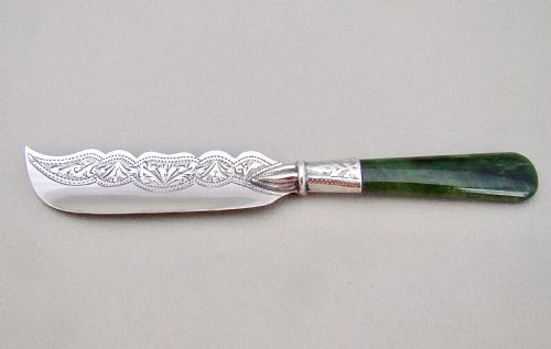 fig 2. RARE GEORGE V SILVER & JADE BUTTER KNIFE BY ADIE & LOVEKIN, BIRMINGHAM 1920