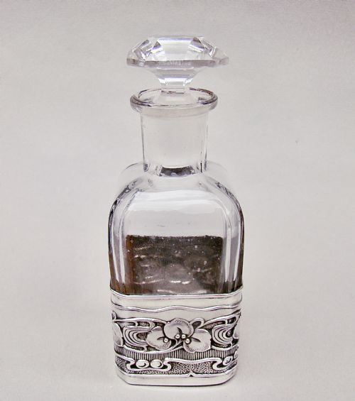 Art Nouveau Silver and Glass Cologne Bottle by the Atkins Brothers, Birmingham 1905