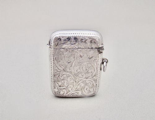 fig 1. GOOD GEORGE V SILVER VESTA CASE BY JOHN ROSE, BIRMINGHAM 1912