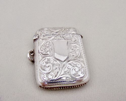 fig 2. GOOD GEORGE V SILVER VESTA CASE BY JOHN ROSE, BIRMINGHAM 1912