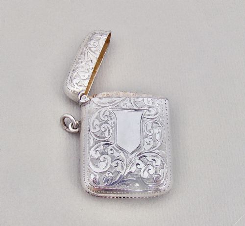 fig 3. GOOD GEORGE V SILVER VESTA CASE BY JOHN ROSE, BIRMINGHAM 1912