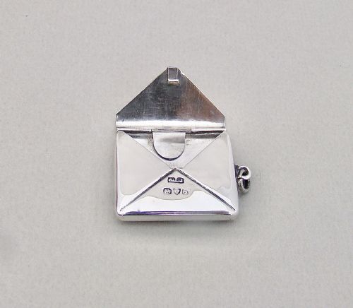 fig 2. EDWARDIAN SILVER ENVELOPE STAMP CASE BY ALBERT ERNEST JENKINS, CHESTER 1906