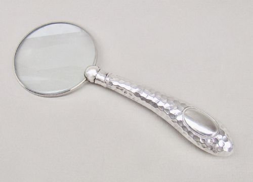 fig 1. EDWARDIAN SPOT HAMMERED SILVER MAGNIFYING GLASS BY A & J ZIMMERMAN, BIRMINGHAM 1906