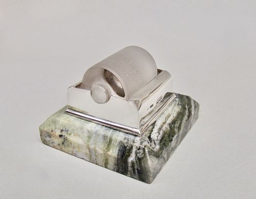 fig 1. RARE SAMPSON MORDAN SILVER & MARBLE STAMP MOISTENER, LONDON 1896