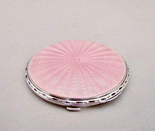 fig 3. ART DECO SILVER AND PINK GUILLOCHE ENAMEL COMPACT BY CRISFORD & NORRIS, BIRMINGHAM 1935