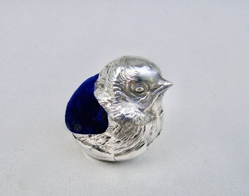 fig 3. LARGE GEORGE V SILVER