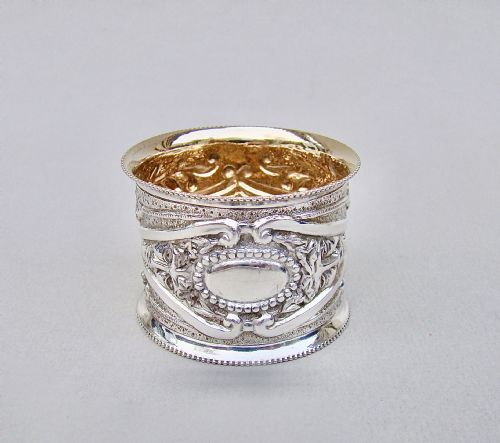 fig 2. STUNNING CASED VICTORIAN SILVER NAPKIN RING BY MAPPIN & WEBB, LONDON 1898
