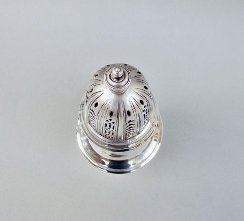 fig 2. GEORGIAN REVIVAL SOLID SILVER SUGAR CASTER BY THE BARKER BROTHERS, BIRMINGHAM 1939