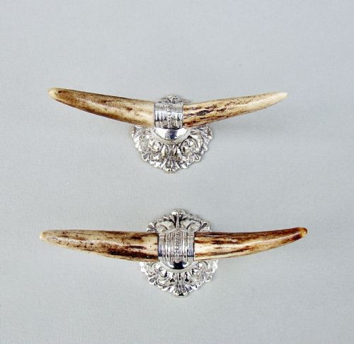 fig 2. PAIR OF VICTORIAN NOVELTY SILVER PLATED HORN SHAPED KNIFE RESTS, CIRCA 1890
