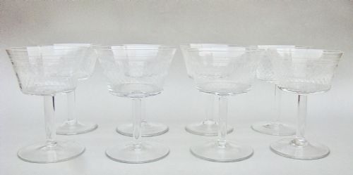 fig 1. SET OF EIGHT ART DECO PALL MALL CHAMPAGNE GLASSES, CIRCA 1920