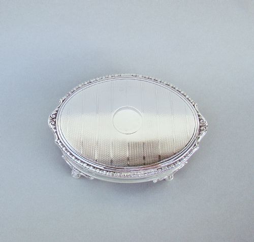 fig 1. SUPERB LARGE SIZE SOLID SILVER JEWELLERY BOX BY THE ADIE BROTHERS, BIRMINGHAM 1950