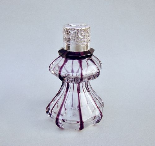 fig 1. VICTORIAN SILVER MOUNTED AMETHYST OVERLAY GLASS SCENT BOTTLE BY ABRAHAMS & CO, BIRMINGHAM 1900
