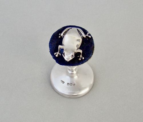 Rare Edwardian Novelty Silver Frog on Pedestal Pin Cushion by Munsey & Co, Birmingham 1908
