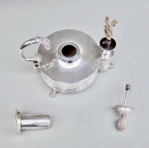 fig 3. GEORGE V SILVER NOVELTY TABLE CIGAR LIGHTER MODELLED AS AN OIL LAMP BY COLLINGWOOD & CO, LONDON 1930