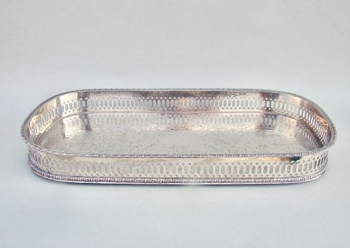 fig 2. SMALL EDWARDIAN SILVER PLATED DRINKS TRAY, CIRCA 1910