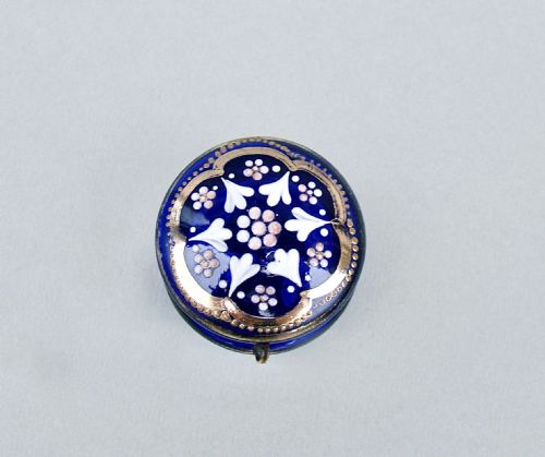 fig 2. 19TH CENTURY FRENCH ENAMELLED BRISTOL BLUE GLASS TRINKET BOX, CIRCA 1890