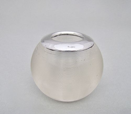 fig 3. GEORGE V SILVER MOUNTED MATCH STRIKER, LONDON 1910