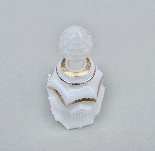fig 2. EARLY AMERICAN PATTERN GLASS OPALINE SCENT BOTTLE, CIRCA 1860