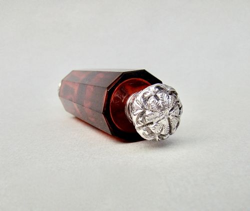 fig 2. VICTORIAN SILVER RUBY GLASS DOUBLE-ENDED SCENT BOTTLE, CIRCA 1890