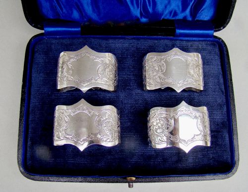 Cased Set of Four Edwardian Solid Silver Napkin Rings by Robert Chandler, Birmingham 1904
