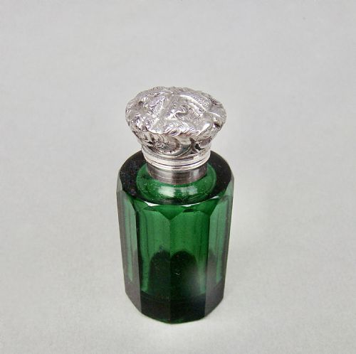 fig 1. SMALL VICTORIAN SILVER MOUNTED GREEN GLASS GLASS SCENT BOTTLE , CIRCA 1890
