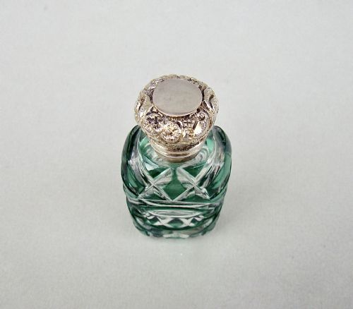 fig 3. VICTORIAN SILVER GILT AND BRISTOL GREEN OVERLAY BOHEMIAN GLASS SCENT BOTTLE, CIRCA 1890