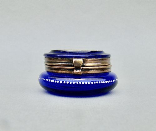 fig 2. 19TH CENTURY FRENCH ENAMELLED BRISTOL BLUE GLASS TRINKET BOX, CIRCA 1890
