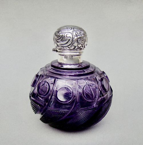 fig 1. FABULOUS VICTORIAN SILVER AND AMETHYST GLASS SCENT BOTTLE BY LEVI & SALAMAN, BIRMINGHAM 1900

