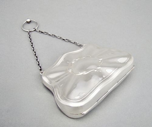 fig 2. SUPERB GEORGE V SILVER COCKTAIL PURSE BY SAMPSON MARKS & CO, BIRMINGHAM 1910