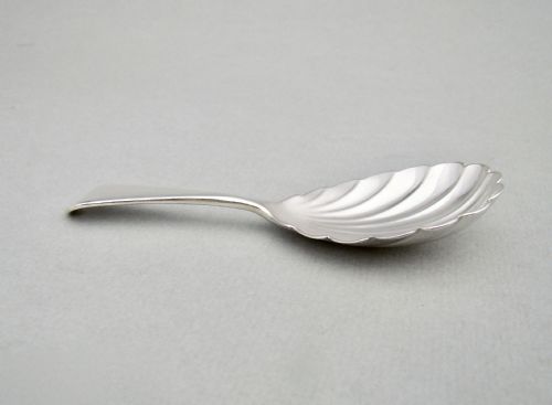 fig 2. VICTORIAN SILVER CADDY SPOON BY JOHN ALDWINKLE & THOMAS SLATER, LONDON 1894