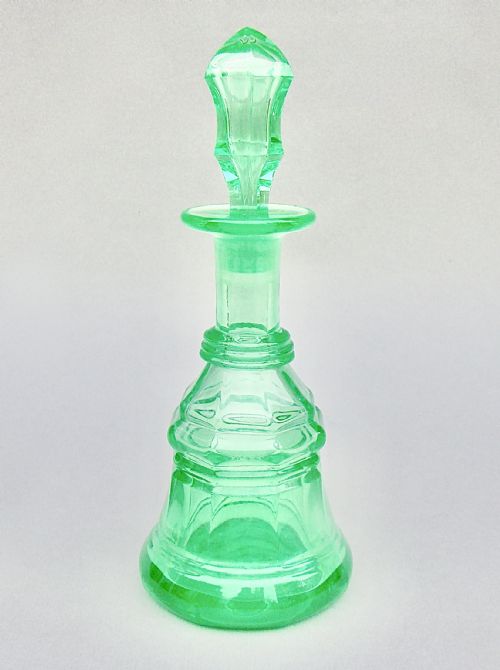 fig 2. UNUSUAL VICTORIAN URANIUM GLASS SCENT BOTTLE , CIRCA 1890
