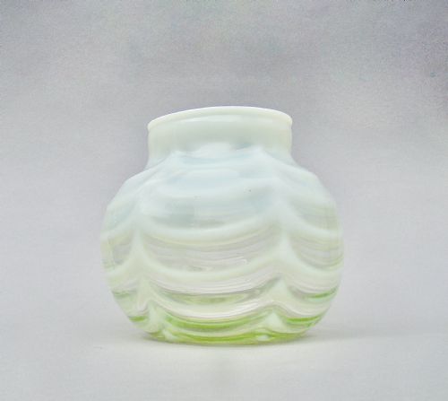 fig 1. BEAUTITUL VICTORIAN VASELINE GLASS SPECIMEN VASE, CIRCA 1890