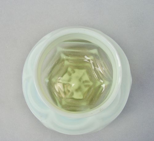 fig 2. BEAUTITUL VICTORIAN VASELINE GLASS SPECIMEN VASE, CIRCA 1890