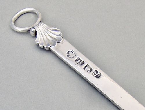 fig 2. SUPERB GEORGIAN SILVER MEAT SKEWER BY EDWARD ALDRIDGE I & EDWARD ALDRIDGE II , LONDON 1762
