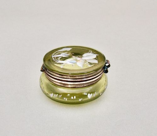 fig 1. DELIGHTFUL FRENCH ART NOUVEAU GREEN GLASS ENAMELLED TRINKET BOX, CIRCA 1900