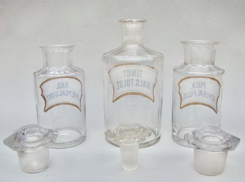 fig 2. RARE SET OF THREE VICTORIAN WHITE LABEL APOTHECARY JARS, CIRCA 1890